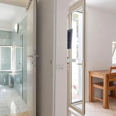 Del Mare Apartment *